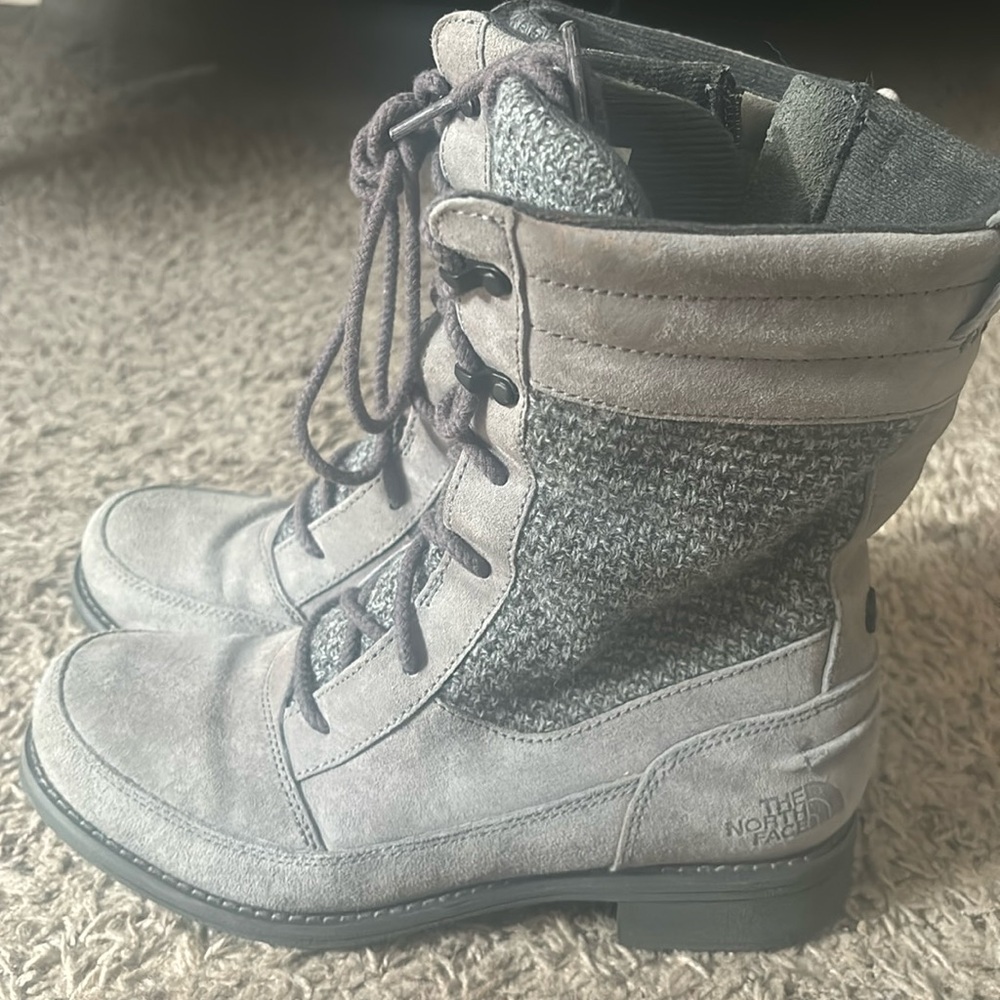 The North Face Women's Boots Lace -Smoked Pearl Grey/Dark Shadow Grey, size 6.5 - Picture 3 of 9